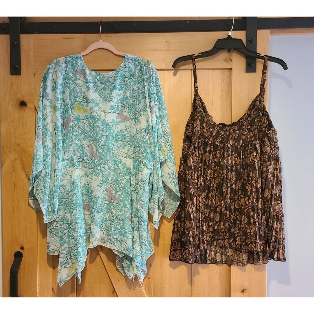 New! Lot of 2 Lane Bryant Sz 14/16 Floral Asymmetrical Hem Blouse & Smocked Tank - Picture 4 of 16